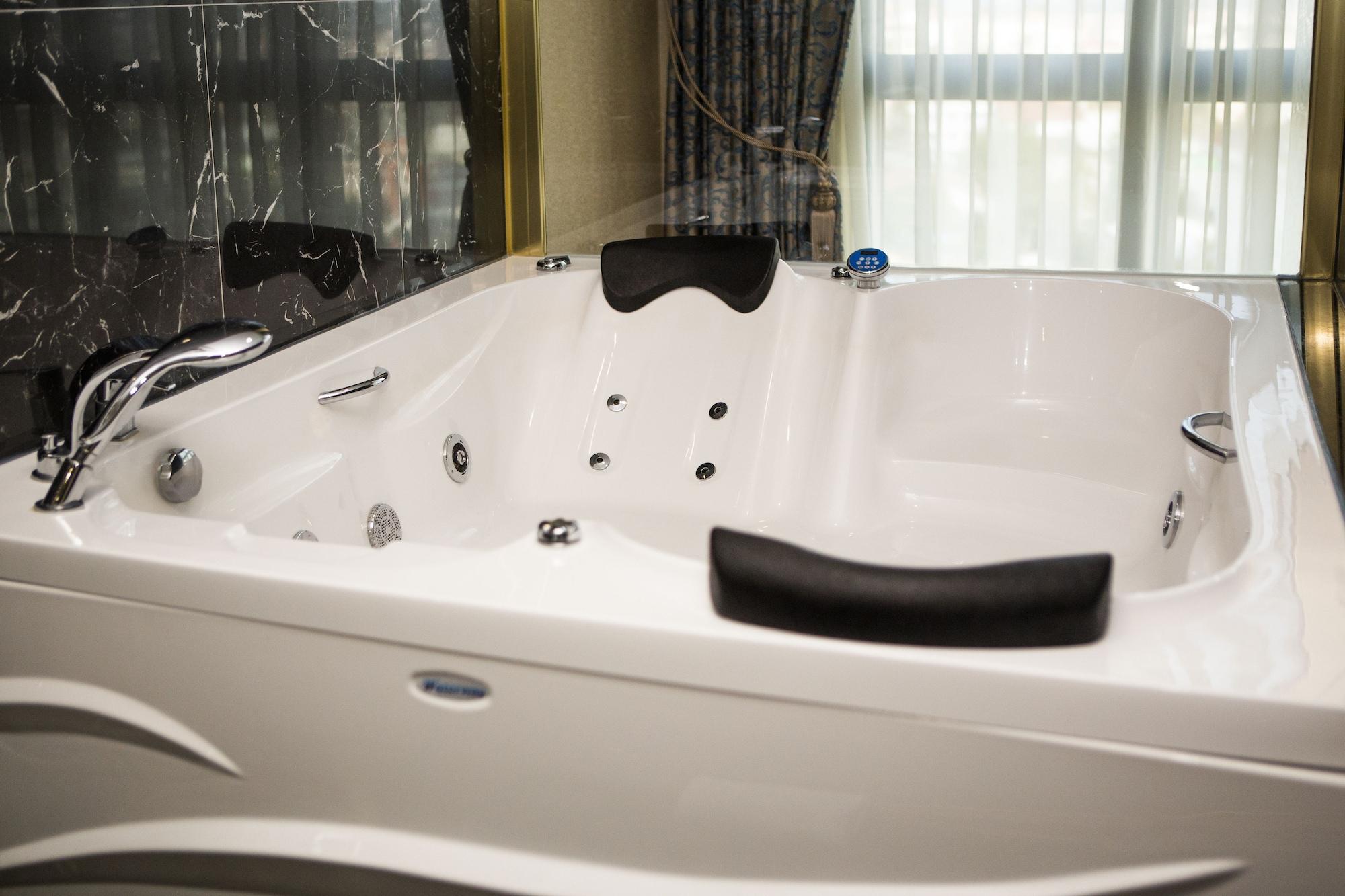 Hilton Garden Inn Yalova Экстерьер фото