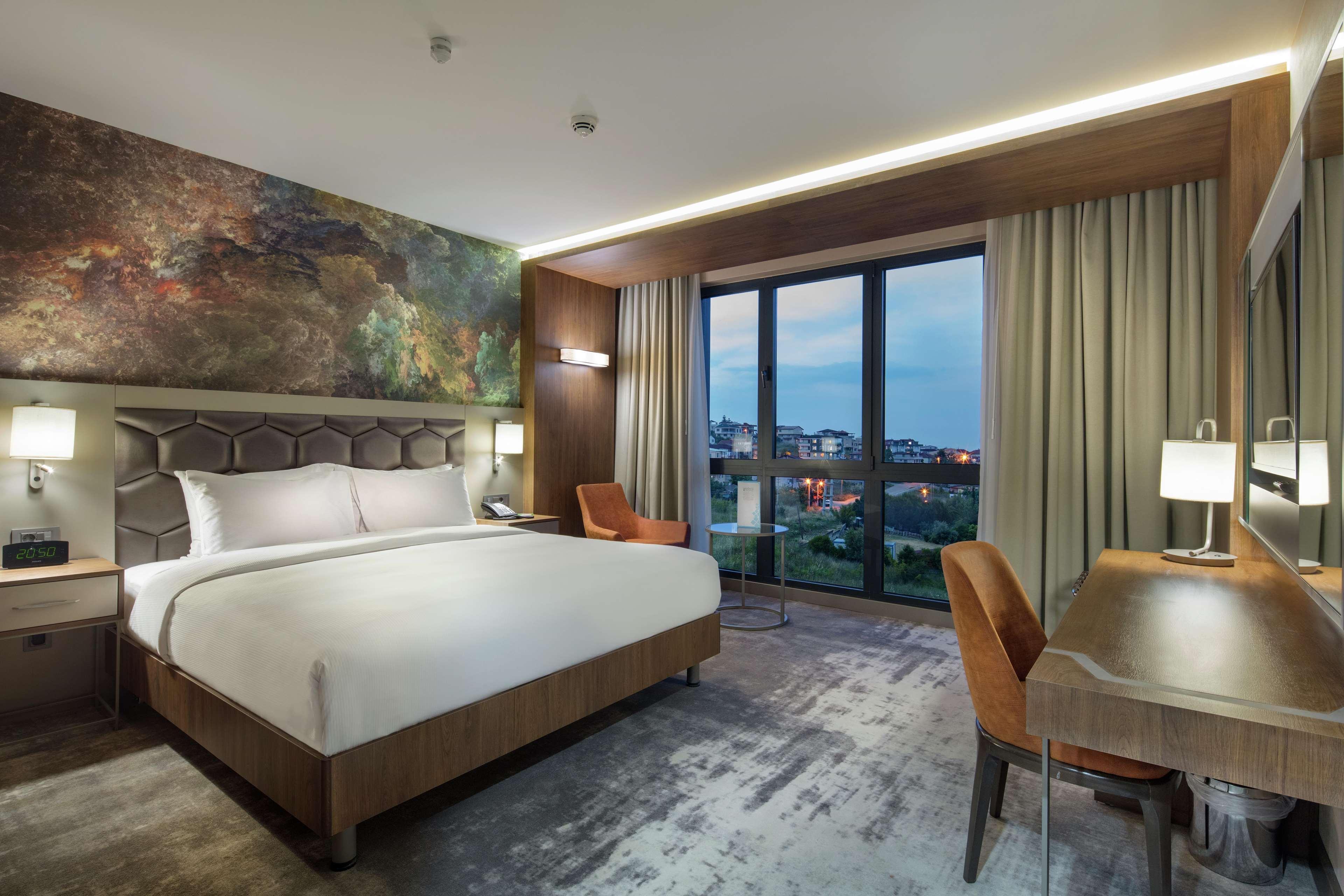 Hilton Garden Inn Yalova Экстерьер фото
