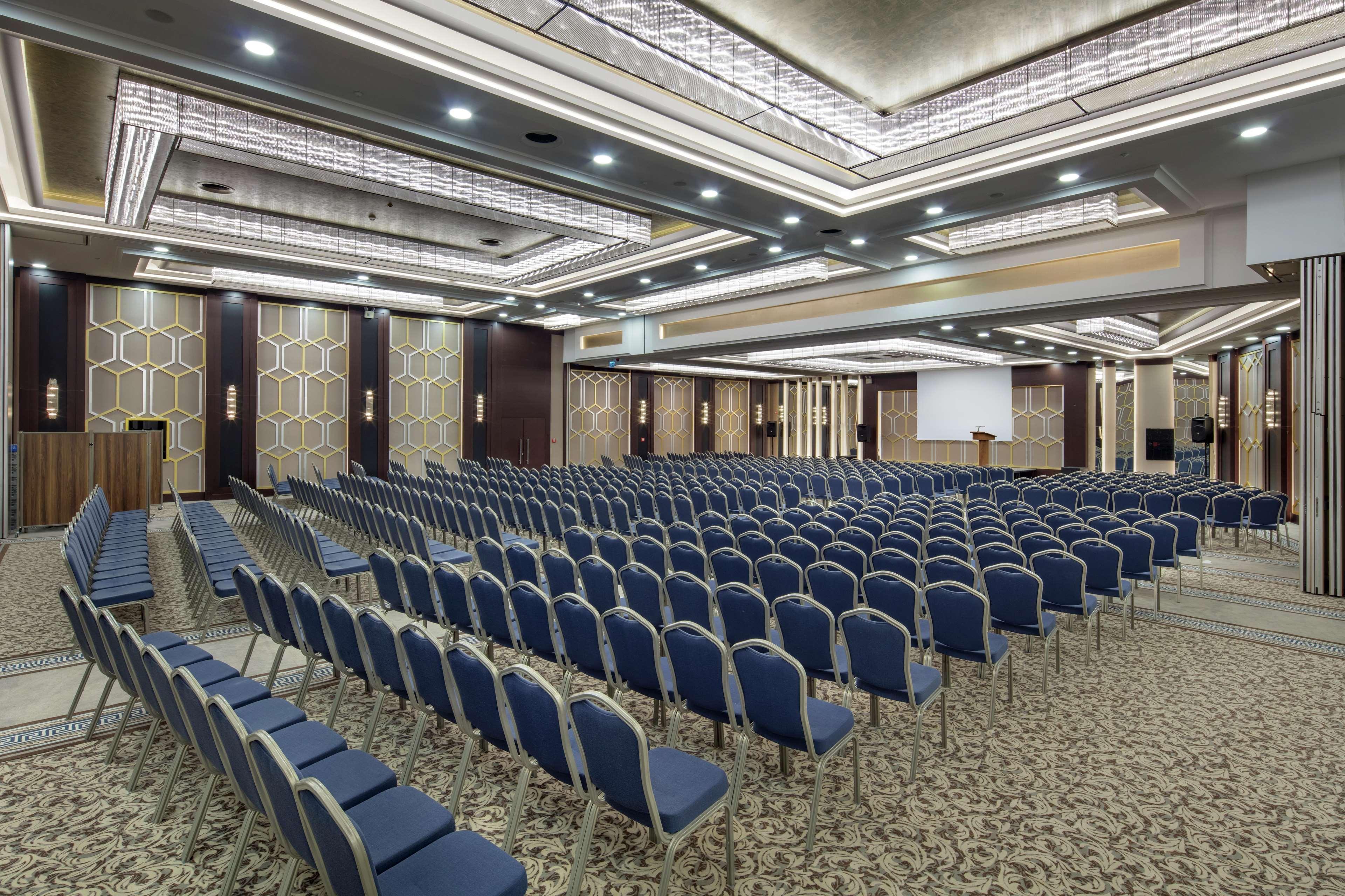 Hilton Garden Inn Yalova Экстерьер фото