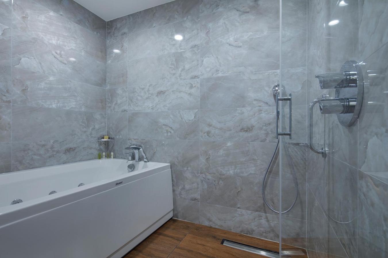 Hilton Garden Inn Yalova Экстерьер фото
